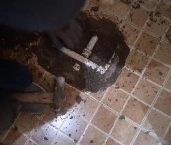 修武卫生间漏水维修公司为您分享下卫生间渗水如何处理及注意事项
